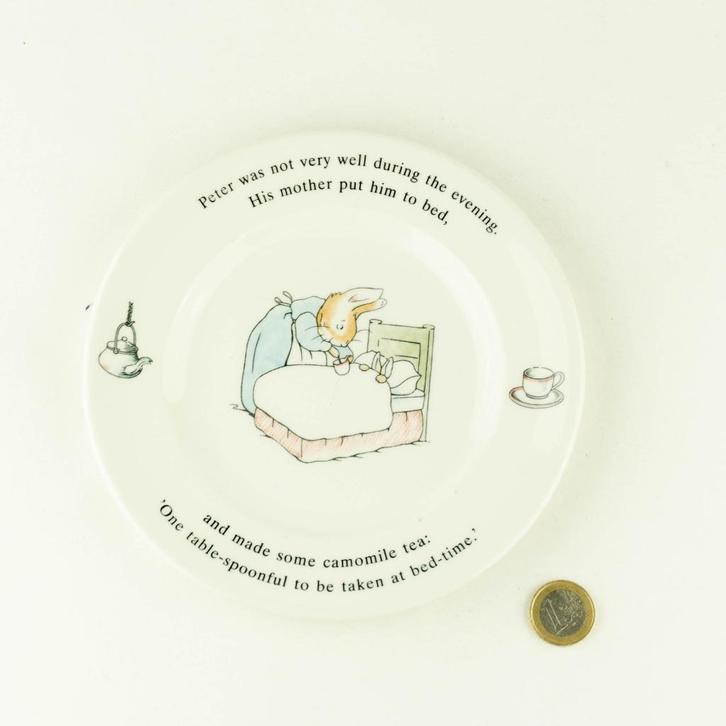 Wedgwood Peter Rabbit ontbijt bord, Beatrix Potter, Huis en Inrichting, Keuken | Servies, Zo goed als nieuw, Bord(en), Wedgwood