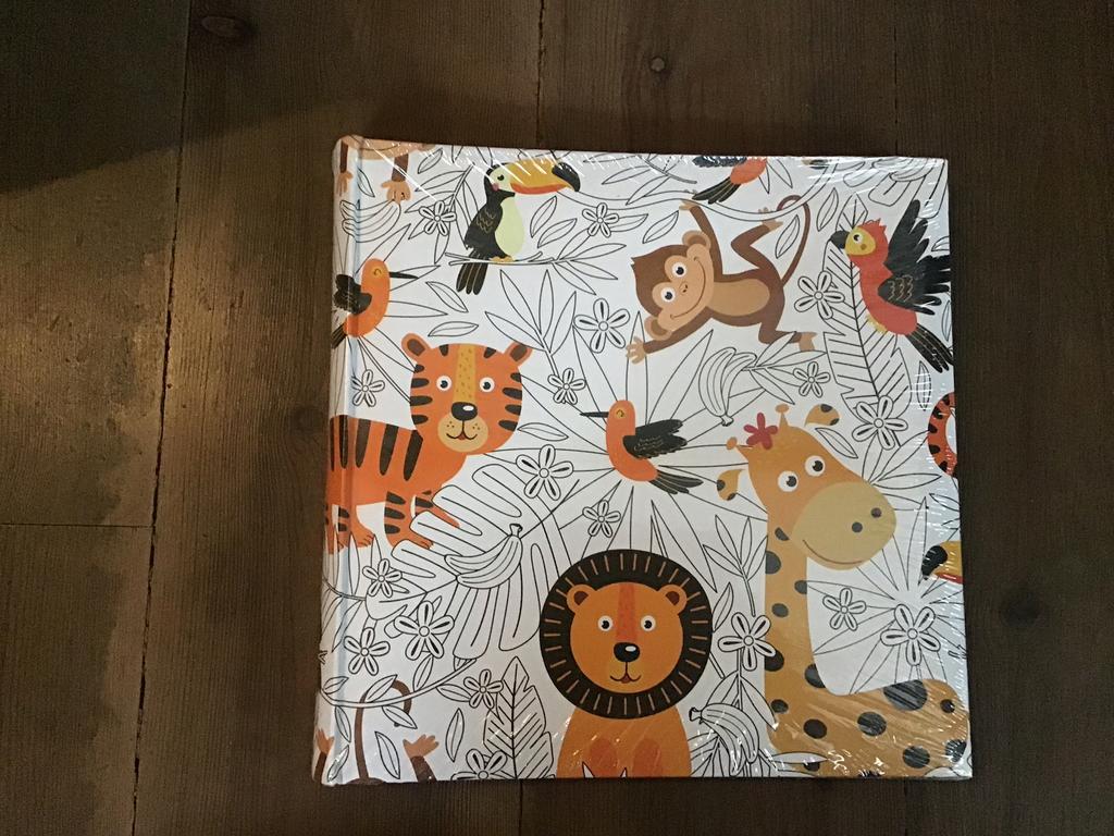 Te koop nieuwe kinder fotoalbum, Computers en Software, Tablet-hoezen, Ophalen of Verzenden, Zo goed als nieuw, 11 inch, Bescherming voor- en achterkant