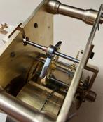Geheel gerestaureerd antiek snek/fusee uurwerk J.J.E Elliott, Ophalen of Verzenden