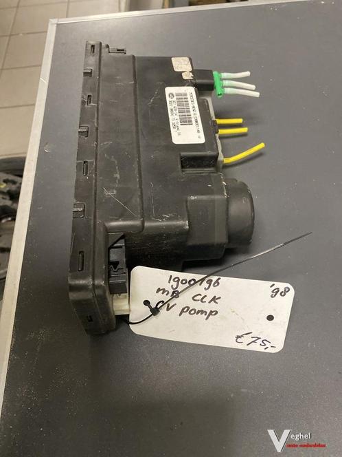Mercedes CLK 1998 CV Pomp Vacuumpomp 208 800 1148, Auto-onderdelen, Motor en Toebehoren, Gebruikt, Ophalen of Verzenden