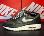 Nike Air Max 1 ID Black Green mt. 42, Kleding | Heren, Overige kleuren, Nike, Ophalen of Verzenden, Sneakers of Gympen