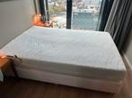 Gratis: boxspring met pocketveermatras 140x200, Huis en Inrichting, Slaapkamer | Boxsprings, Ophalen, Gebruikt, Wit, Tweepersoons