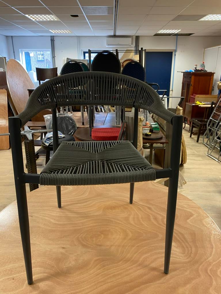 Grijze terrasstoelen met touw zitting 30x, Nieuw, Ophalen of Verzenden, Metaal, Grijs