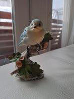 Mooie porseleinen vogel op een tak, Ophalen of Verzenden, Zo goed als nieuw, Dier