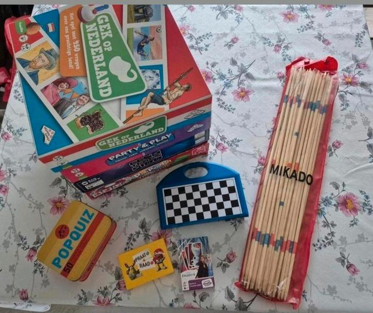 Leuke set Complete Bordspellen, Hobby en Vrije tijd, Gezelschapsspellen | Overige, Zo goed als nieuw, Ophalen of Verzenden