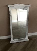 Brocante wit hout hal spiegel in Shabby chic - vintage look, Huis en Inrichting, Ophalen, Minder dan 50 cm, Zo goed als nieuw