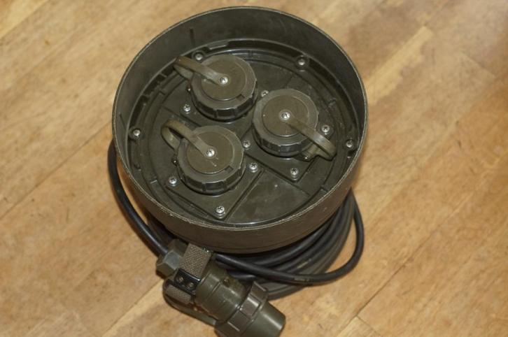 Haspel camping ip 67 euro stekker 3polig leger, Caravans en Kamperen, Kampeeraccessoires, Zo goed als nieuw, Ophalen of Verzenden