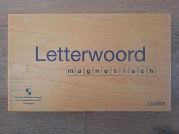 Letterwoord Magnetisch - Houten Letterspeelgoed beschikbaar voor biedingen