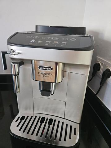 Delonghi De'Longhi Magnifica Evo espressomachine  beschikbaar voor biedingen