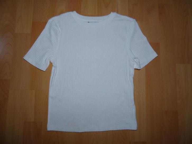 Cremewit geribt t-shirt van Clockhouse (C&A), maat S ZGAN!, Kleding | Dames, T-shirts, Zo goed als nieuw, Maat 36 (S), Overige kleuren