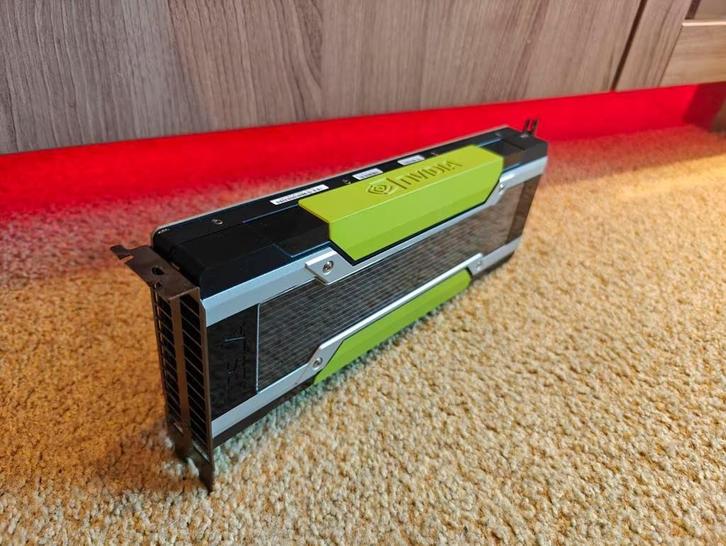 NVIDIA Tesla M10 - Krachtige Virtualisatie GPU, Computers en Software, Videokaarten, Zo goed als nieuw, Nvidia, PCI-Express 3.0