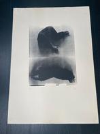 Afdruk poster depri vrouw op de grond zwart/wit, Gebruikt, Oorspronkelijke maker, Ophalen of Verzenden, Print
