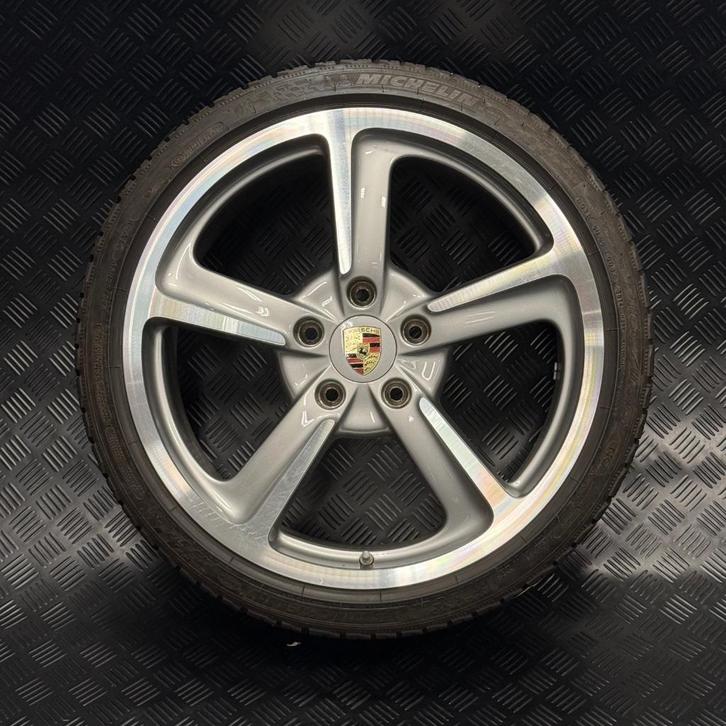 Porsche 991 velgenset + Michelin Pilot Alpin winterbanden, Auto-onderdelen, Banden en Velgen, Velg(en), Zomerbanden, 20 inch, 245 mm