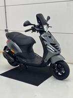 Piaggio Zip 2020 | Porsche Agate Grey | 6995KM | Brom, Fietsen en Brommers, Scooters | Piaggio, Maximaal 45 km/u, Zip, Ophalen of Verzenden