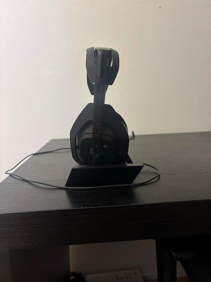 Astro A50 Gen 4 Draadloze Gaming Headset + Basisstation, Spelcomputers en Games, Spelcomputers | Overige Accessoires, Gebruikt