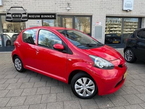 Toyota Aygo 1.0-12V 5Deurs nieuwe apk, Auto's, Toyota, Bedrijf, Aygo, ABS, Airbags, Elektrische ramen, Radio, Startonderbreker