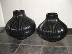 2x vase plissay - 2x plissé vaas ( groot en klein), Zwart, Ophalen of Verzenden, Minder dan 50 cm, Glas