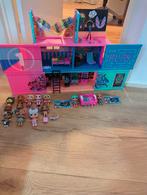 LOL Clubhuis met 15 poppen en accessoires, Kinderen en Baby's, Speelgoed | Poppen, Ophalen of Verzenden