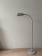 Vintage 80s grijze vloerlamp met flexibele hals, Huis en Inrichting, Lampen | Vloerlampen, Ophalen, Gebruikt, Metaal, 100 tot 150 cm
