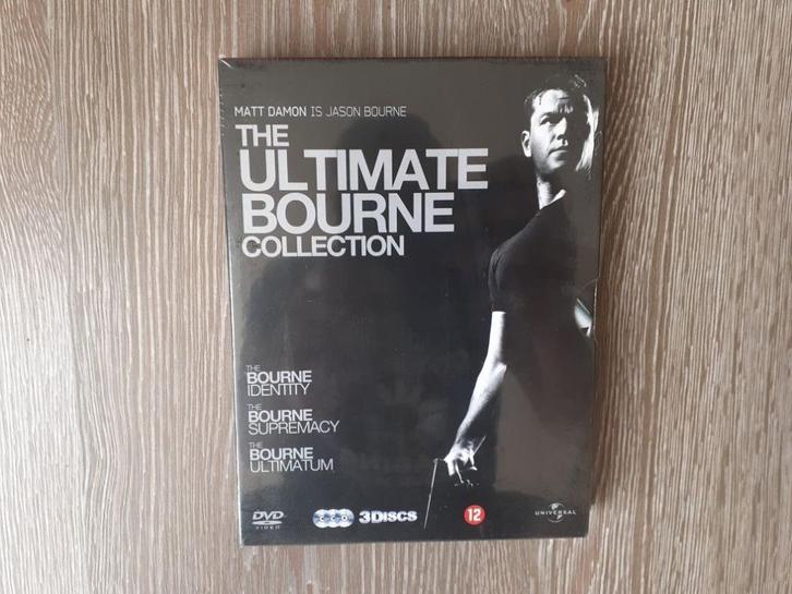 Ultimate Bourne Collection (3DVD) box, Cd's en Dvd's, Dvd's | Actie, Nieuw in verpakking, Actie, Boxset, Vanaf 12 jaar, Ophalen of Verzenden
