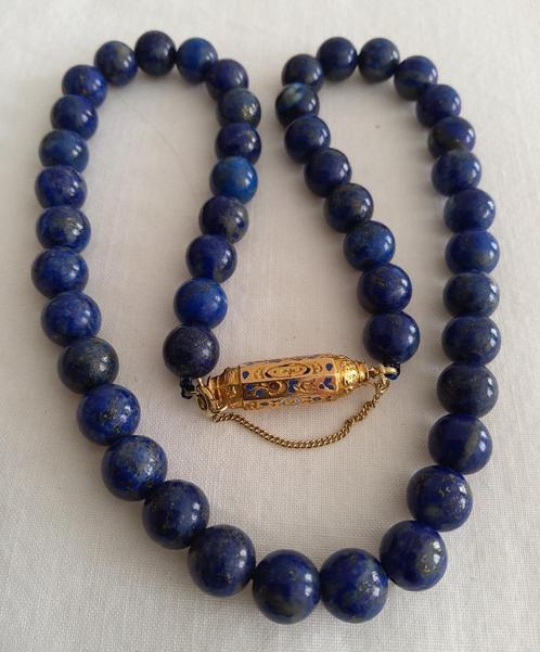 Lapis Lazuli met een 14 karaat slot ingelegd met emaille, Sieraden, Tassen en Uiterlijk, Antieke sieraden, Ketting, Goud, Met edelsteen