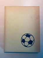 Europa Cup 71/72 (Hans Molenaar), Gelezen, Ophalen of Verzenden, Balsport, Hans Molenaar