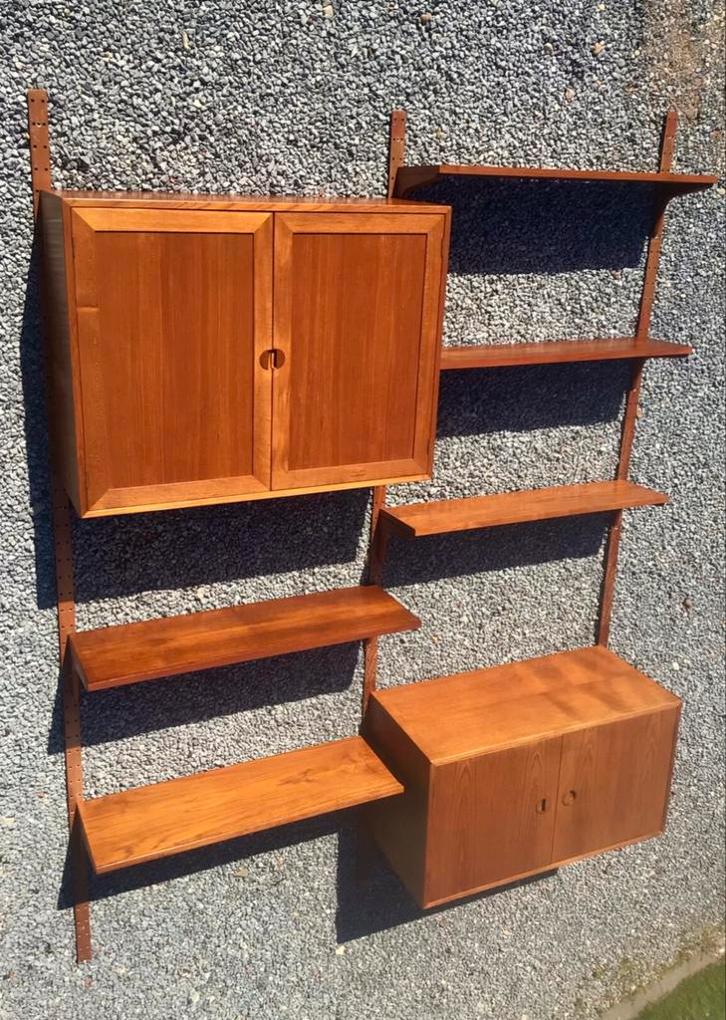 DANISH VINTAGE WALL UNIT BY HG MØBLER 60S TEAK, Huis en Inrichting, Kasten | Wandmeubels, Gebruikt, 200 cm of meer, 25 tot 50 cm
