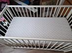 Mooie baby/kinderledikantje incl matras en hoes en dekentjes, Ophalen, Zo goed als nieuw