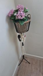 Plantenstandaard met bloemenmand, Ophalen