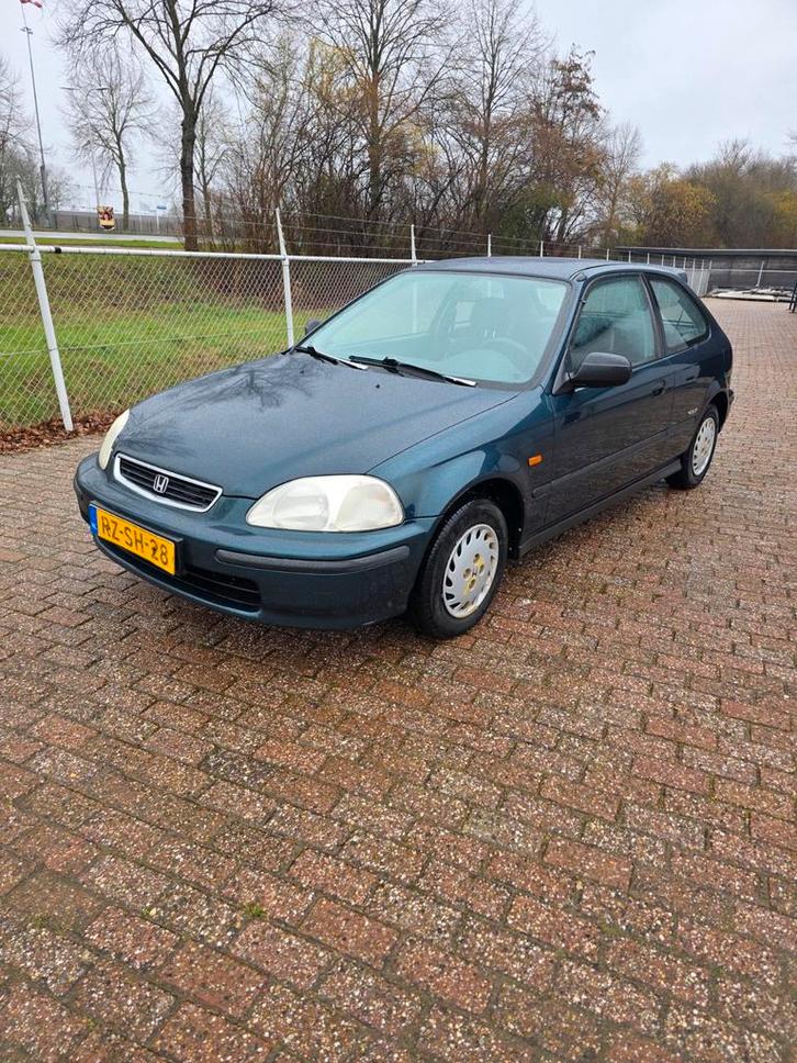 Honda Civic 1.4 I 1997 nieuwe apk kmstand 115735 nap!, Auto's, Honda, Particulier, Civic, Benzine, Hatchback, Handgeschakeld, Origineel Nederlands
