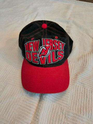 Vintage New Jersey Devils pet – Zeldzaam & in goede staat!
 beschikbaar voor biedingen