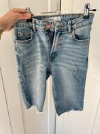 Amisu jeans bermuda 34, Kort, Blauw, Ophalen of Verzenden, Zo goed als nieuw
