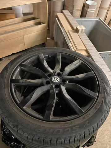 20 inch VW Tiguan velgen | ET32 | 8.5J | All Season Pirelli beschikbaar voor biedingen