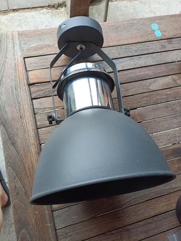 Hang of plafondlamp beschikbaar voor biedingen