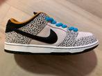 Nike SB dunk low phantom black monarch, 42,5 en 43, Zwart, Nike, Nieuw, Ophalen of Verzenden