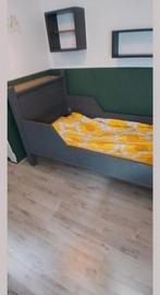 Bed met bijpassend bureau., Ophalen, Gebruikt, 90 cm, Eenpersoons