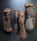 Groep asmat drums, Ophalen of Verzenden