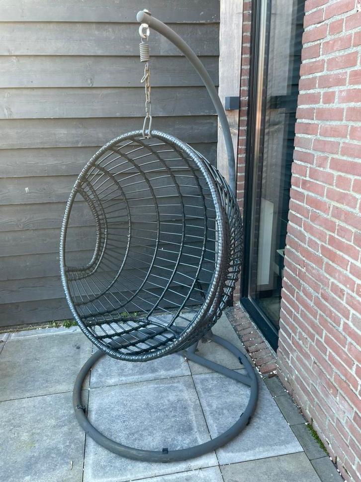 Hangstoel zwart (buiten), Tuin en Terras, Tuinstoelen, Gebruikt, Ophalen