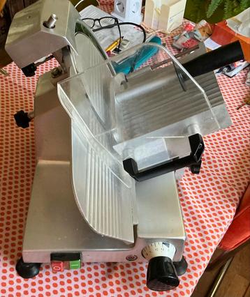 Buffalo Snijmachine 250mm - Loop of Sloop beschikbaar voor biedingen