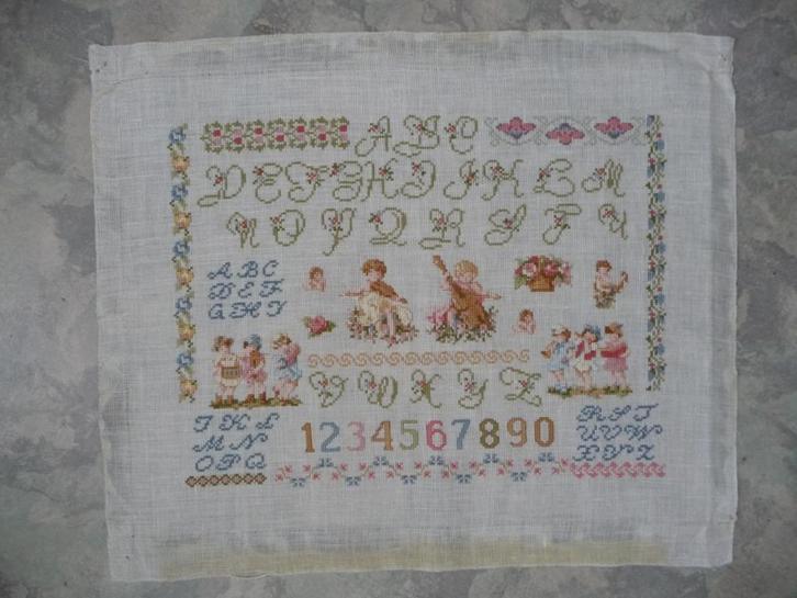 Borduurwerk "Merklap poëzie", Hobby en Vrije tijd, Borduren en Borduurmachines, Gebruikt, Onderdeel of Toebehoren, Handborduren