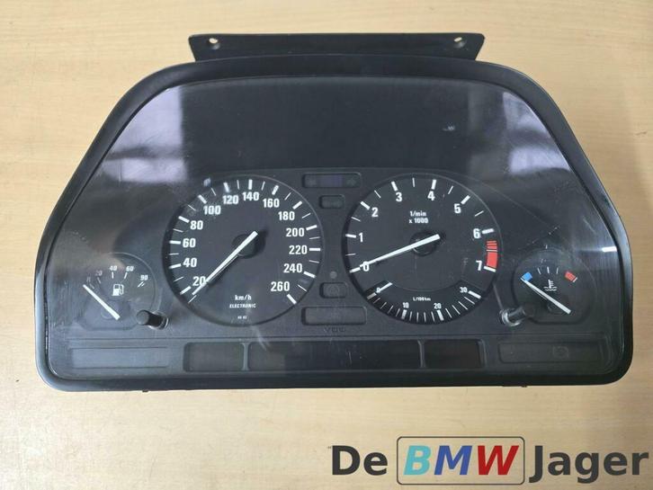 Instrumentenpaneel BMW 7-serie E32 5 serie E34 62118356030, Auto-onderdelen, Dashboard en Schakelaars, BMW, Gebruikt, Ophalen of Verzenden