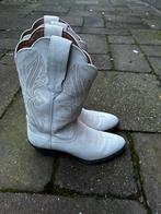 Prachtige witte laarzen, 1x gedragen (incl. spray), Kleding | Dames, Ophalen, Zo goed als nieuw, Wit, Hoge laarzen