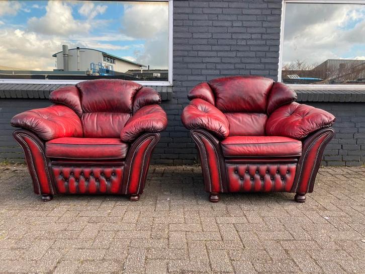 Twee Springvale Chesterfield fauteuils oxblood rood, Huis en Inrichting, Fauteuils, Gebruikt, Leer, 75 tot 100 cm, Ophalen of Verzenden