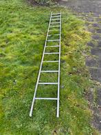 Lichte aluminium ladder, Doe-het-zelf en Verbouw, Ladders en Trappen, Ophalen, Zo goed als nieuw, 4 meter of meer