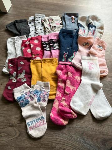 Gratis 15 paar sokken 4-6 jaar meisje beschikbaar voor biedingen