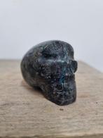 Skull / schedel van chrysocolla met kwarts, Verzamelen, Mineralen en Fossielen, Ophalen of Verzenden, Mineraal