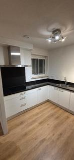 Complete kitchen with appliances, Huis en Inrichting, Keuken | Complete keukens, Ophalen, Gebruikt, Wit, Hoekkeuken