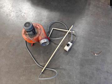 Ventilator tbv uitlaatgas / lasdamp afzuiging.  beschikbaar voor biedingen