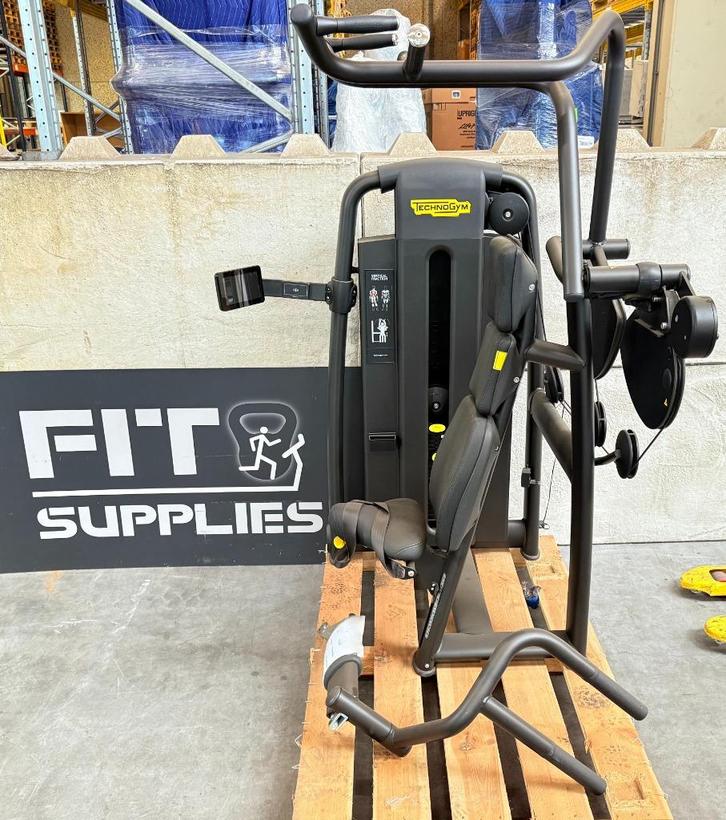 Technogym Vertical Traction Pro 900 Selection Line Unity, Sport en Fitness, Fitnessapparatuur, Zo goed als nieuw, Krachtstation