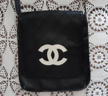 Logo tasje beschikbaar voor biedingen